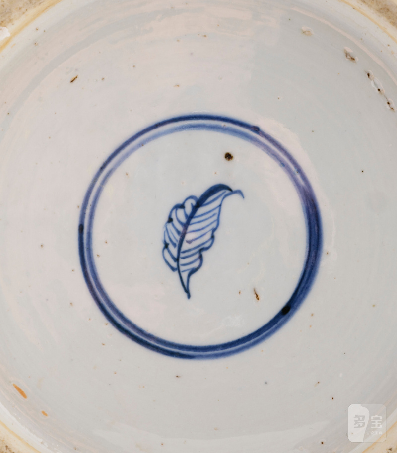 PAIRE DE POTICHES COUVERTES EN PORCELAINE BLEU BLANC, CÉLADON ET ROUGE DE CUIVRE  CHINE, DYNASTIE QING, ÉPOQUE KANGXI (1662-1722) - 图3